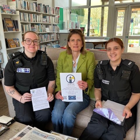 Picture of Sharon, Lives Lives volunteer with two PCSO's for the area.